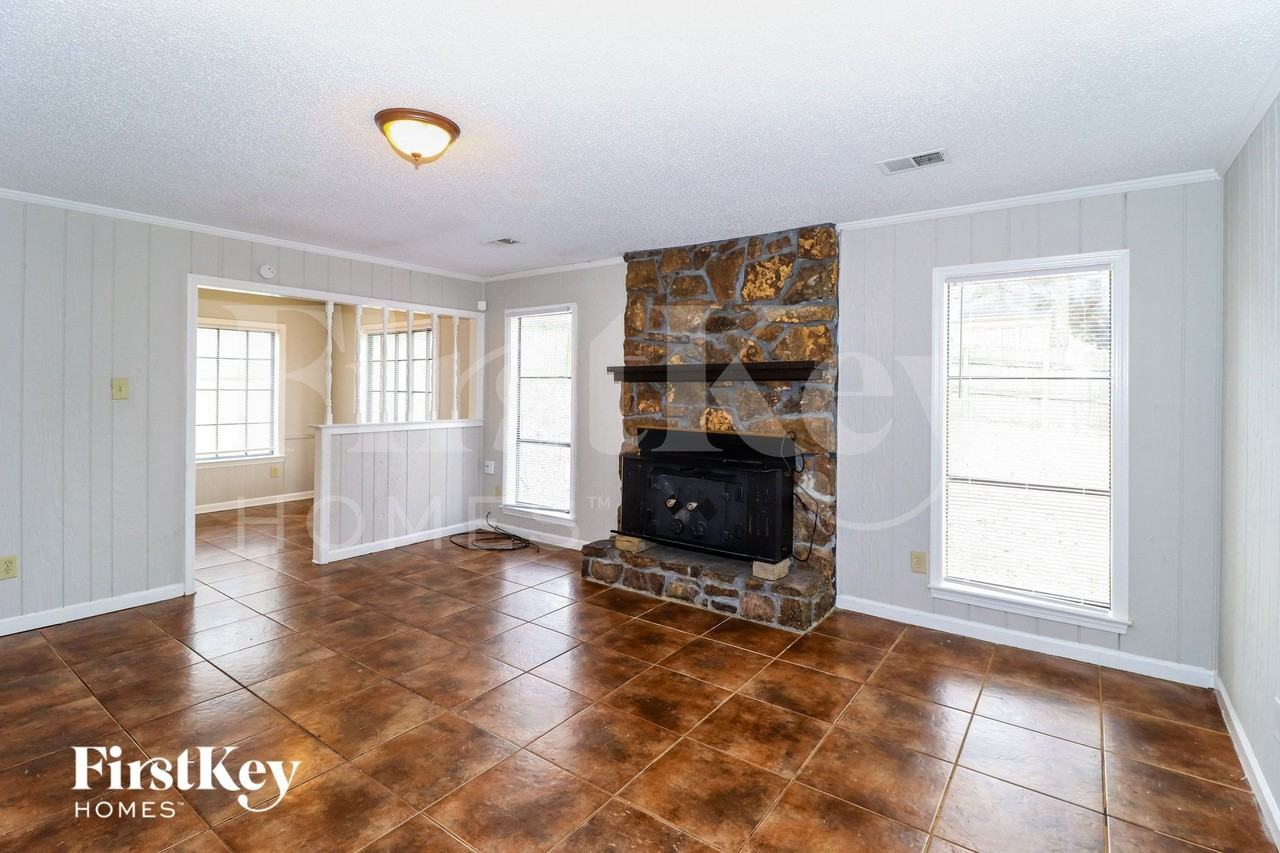 4809 Huntersglen S - Photo 4 of 15