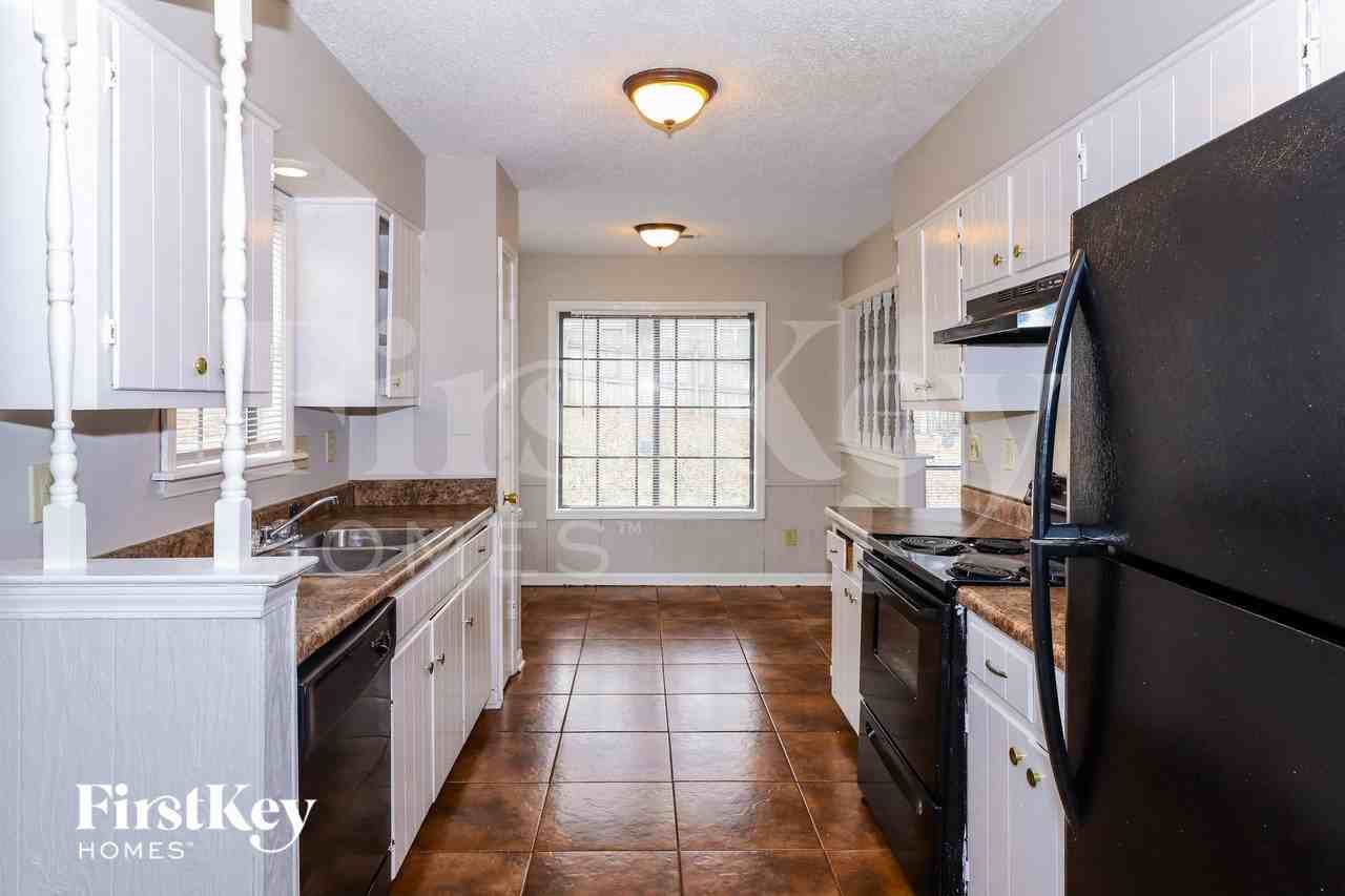 4809 Huntersglen S - Photo 6 of 15