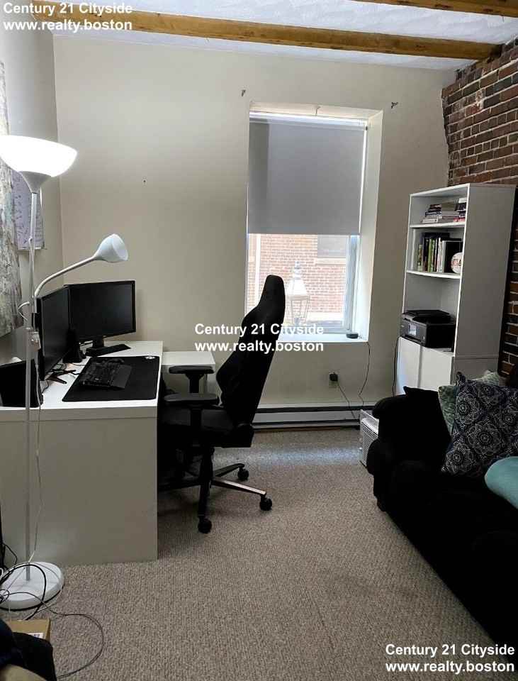 82 Commercial St #3 - Photo 5 of 17