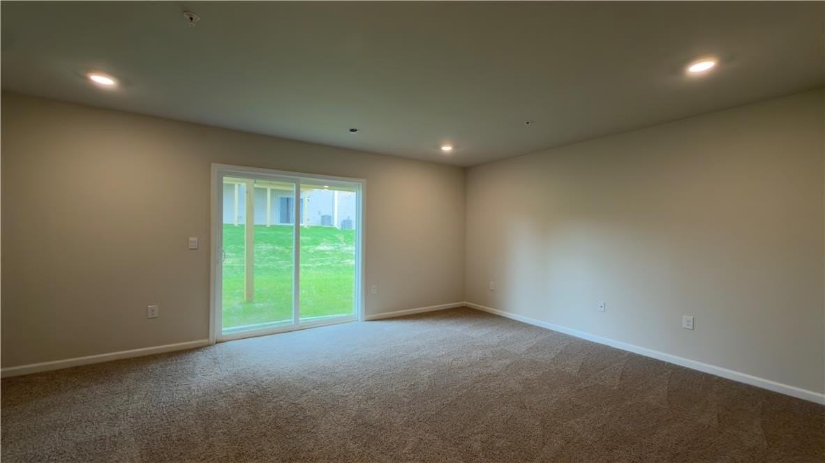 8204 Alexander Ct - Photo 6 of 33