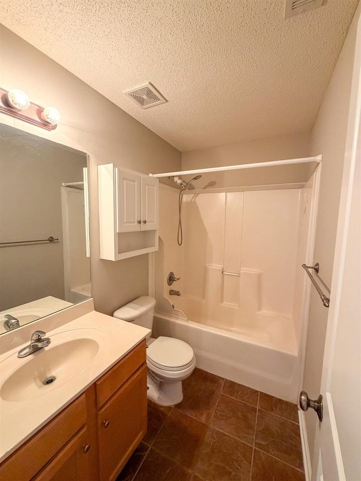 10228 Morning Hill Dr - Photo 3 of 10