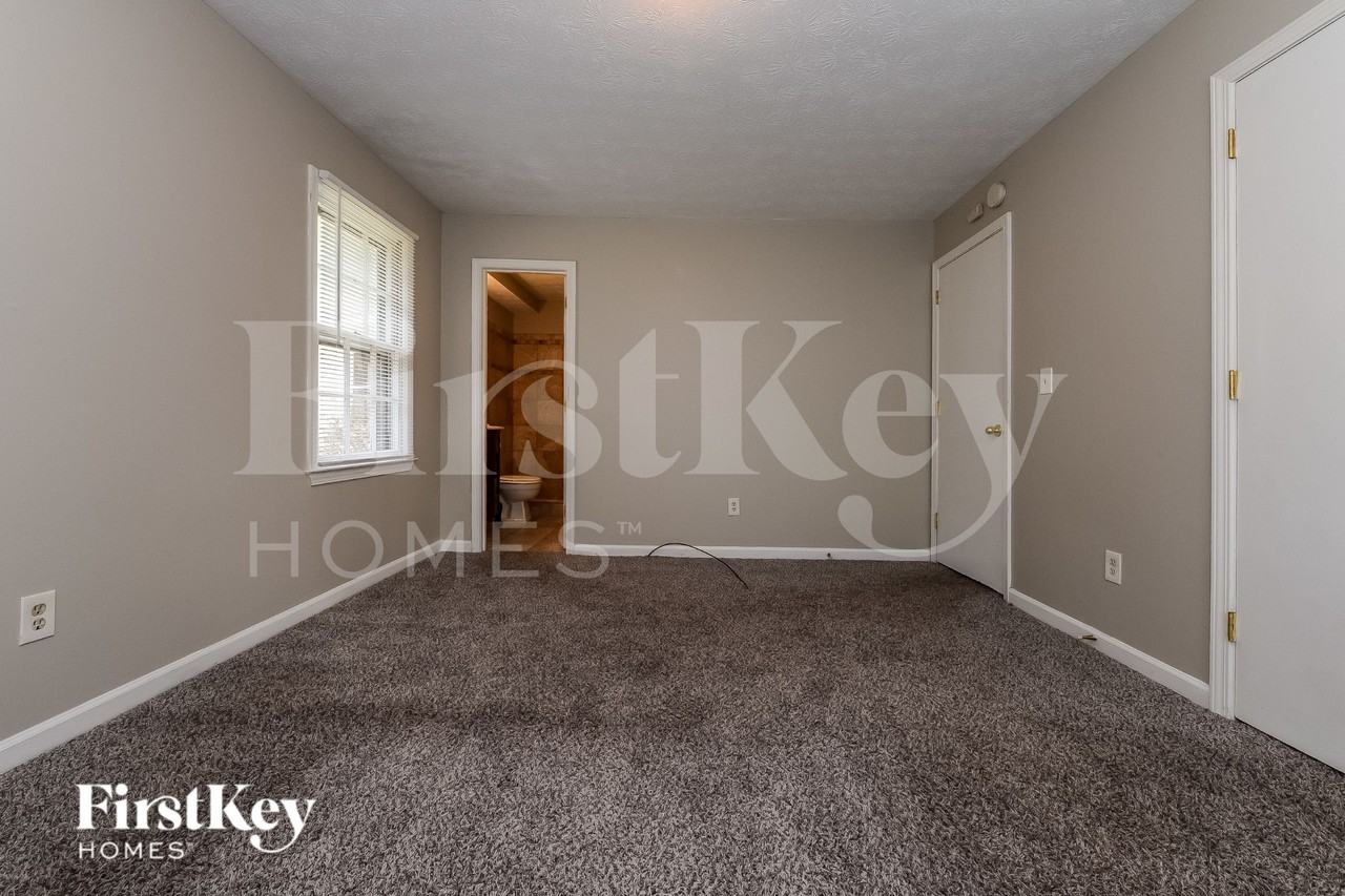 3981 Leisure Ct Se - Photo 7 of 15