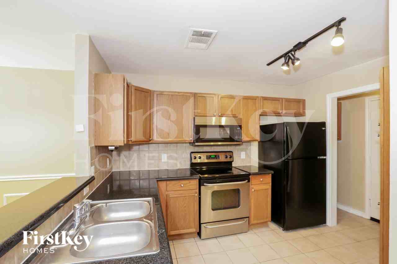 3966 Oceanside Dr - Photo 5 of 17
