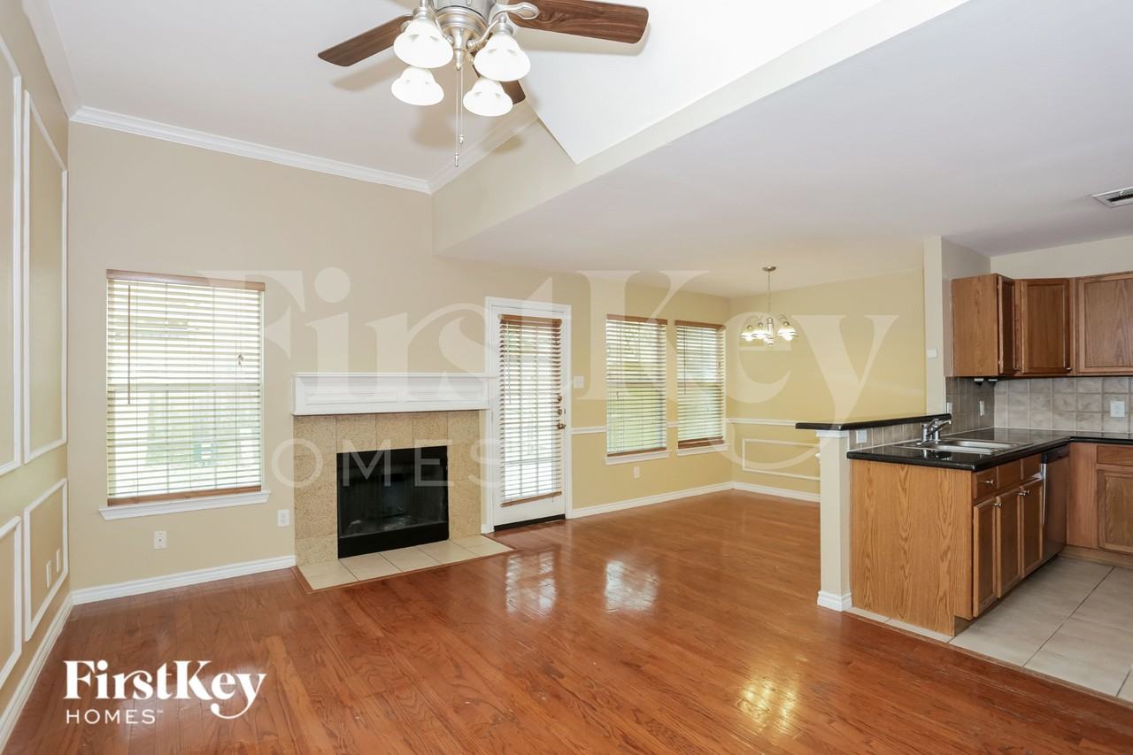 3966 Oceanside Dr - Photo 7 of 17