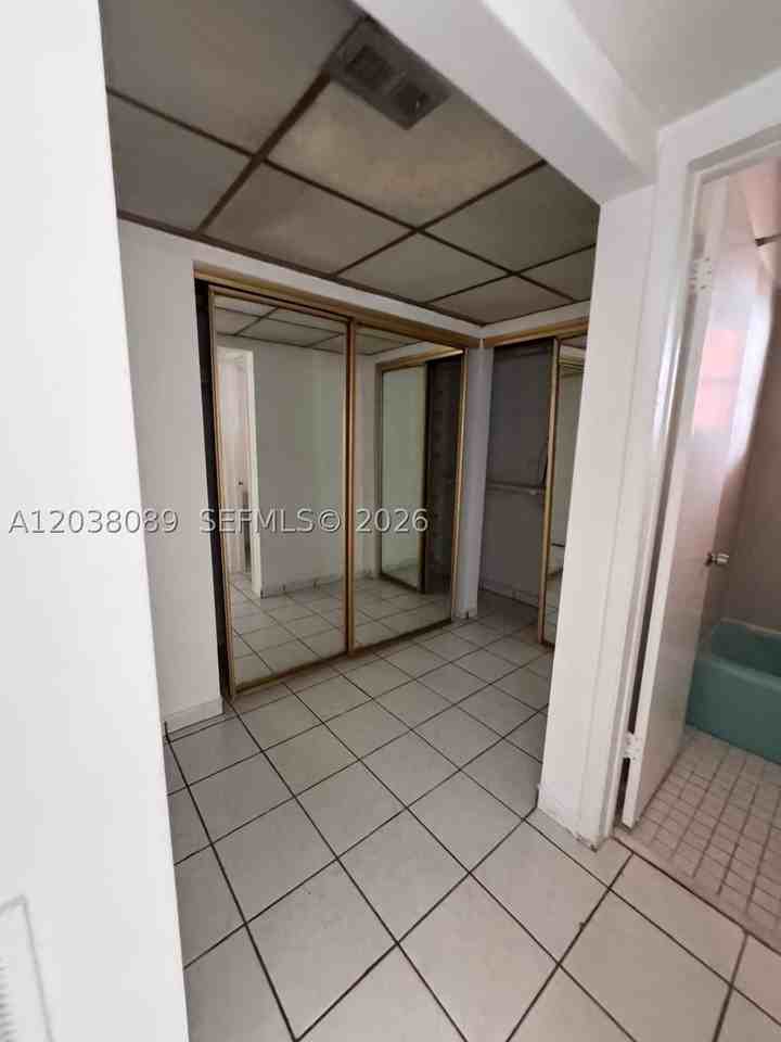18700 Ne 3rd Ct #626 - Photo 4 of 9