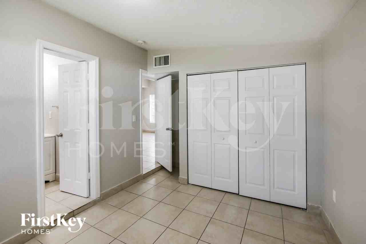3611 Nw 178th St - Photo 7 of 17