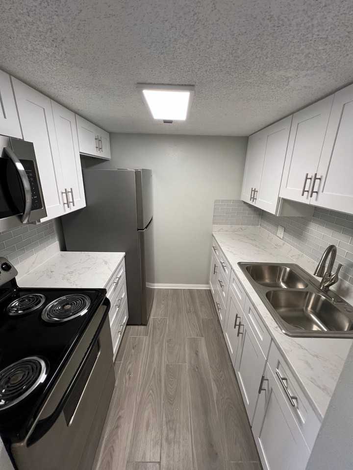 334 48th Ave N #230 - Photo 2 of 13