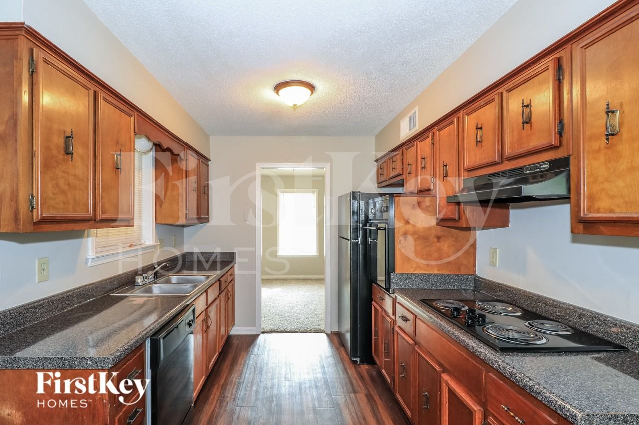 3349 Lynchburg St - Photo 5 of 15