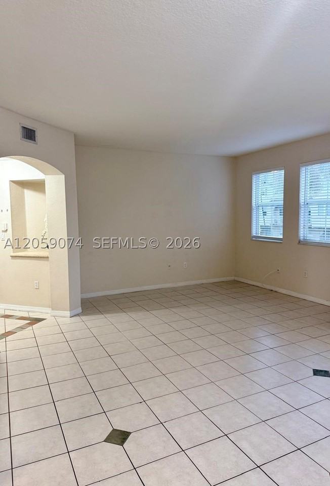 8906 W Flagler St #216