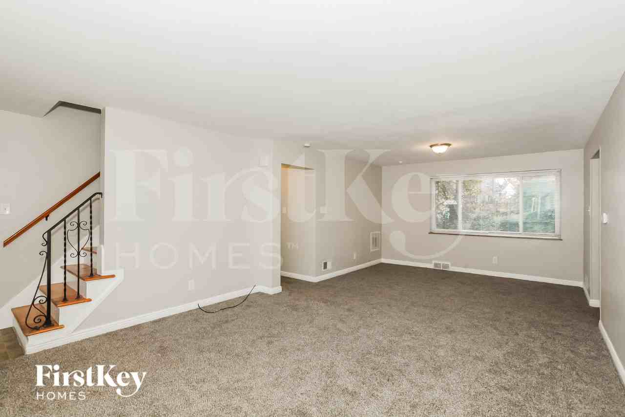 2945 Hull Ave - Photo 5 of 16