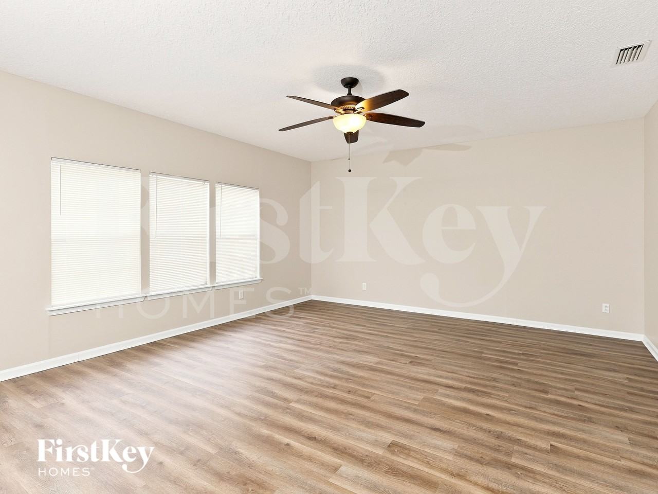 2831 Harvest Moon Dr - Photo 2 of 17