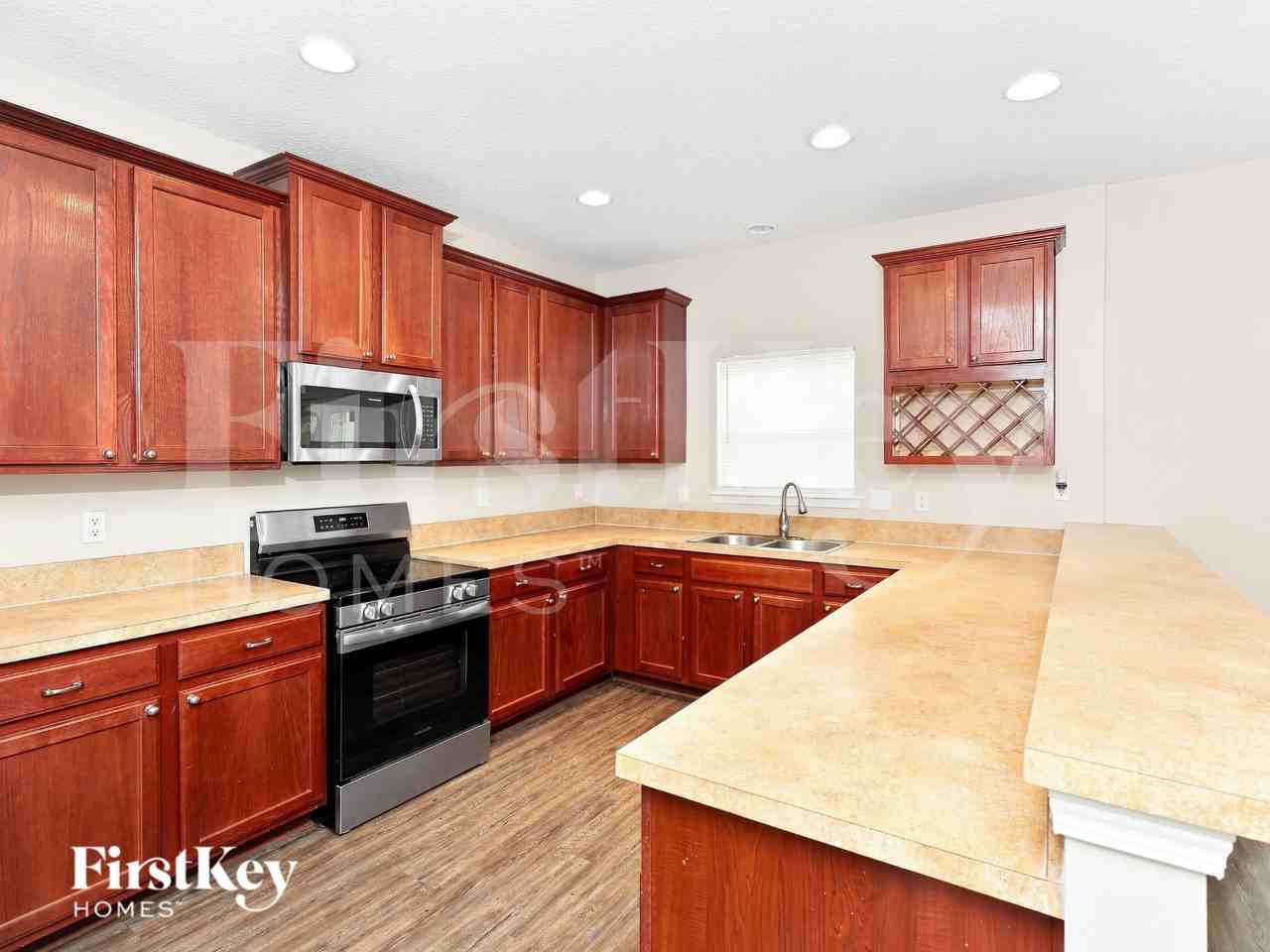 2831 Harvest Moon Dr - Photo 4 of 17