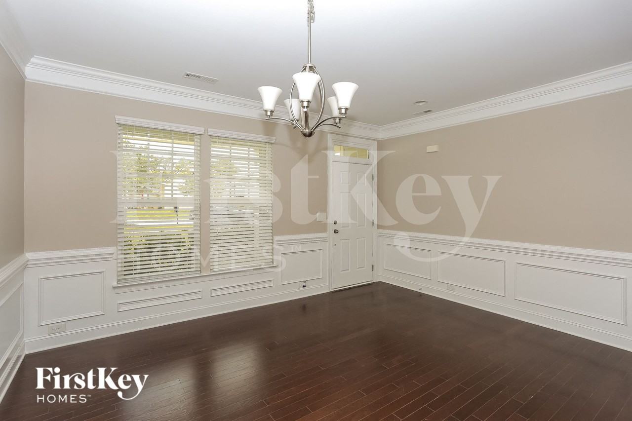 2708 Woodlands Creek Dr - Photo 6 of 15