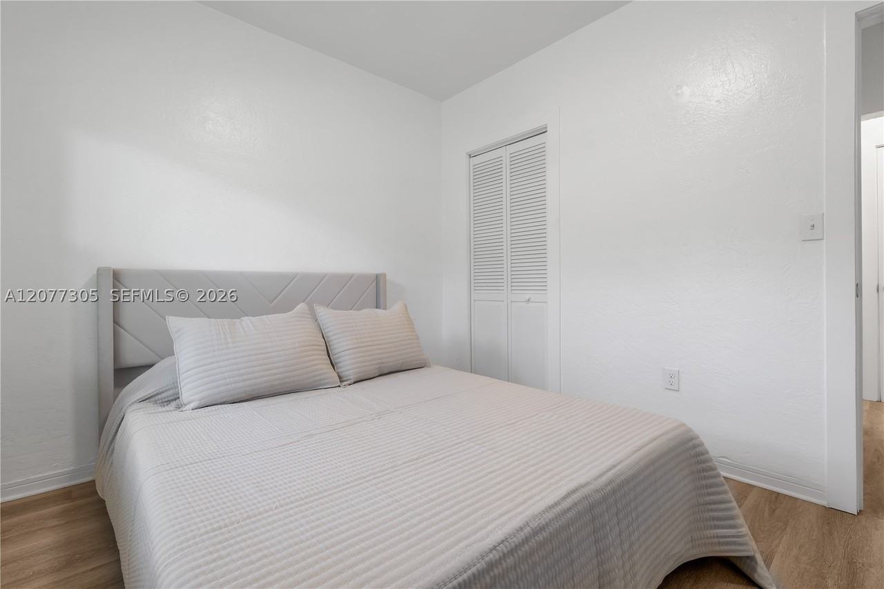145 Ne 67th St #1 - Photo 7 of 19