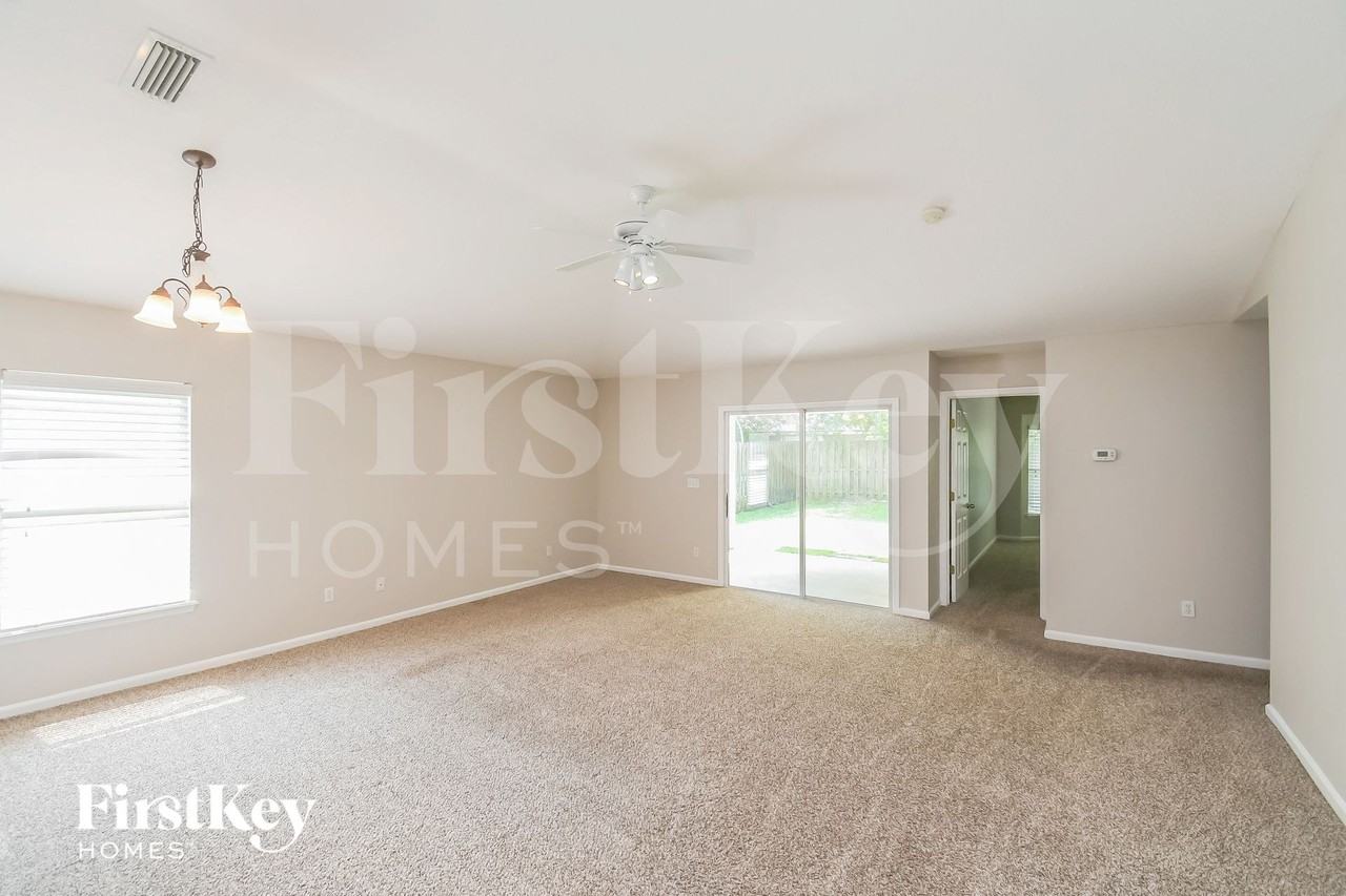2309 Aberford Ct - Photo 3 of 15