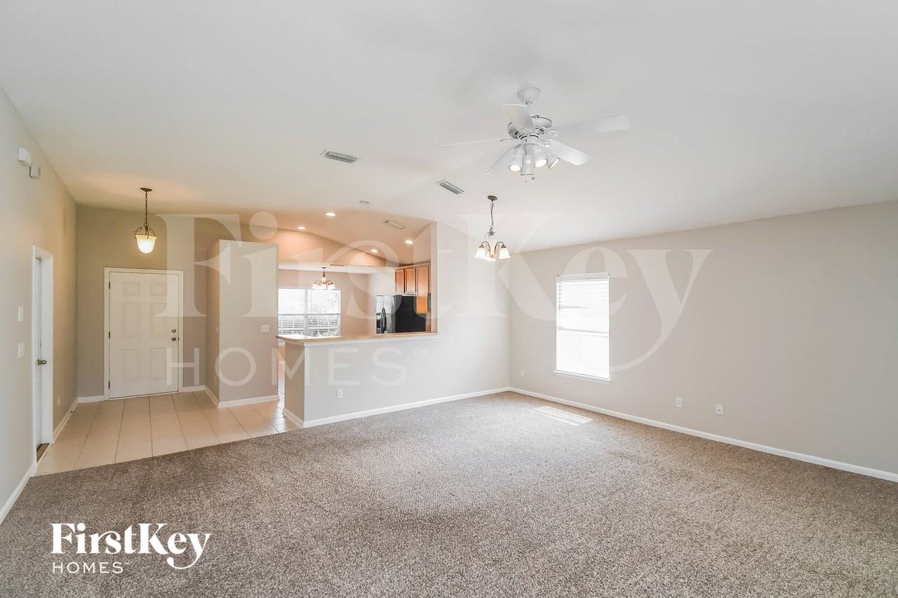 2309 Aberford Ct - Photo 4 of 15