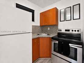6950 Nw 8th Ave #5 - Photo 1 of 1