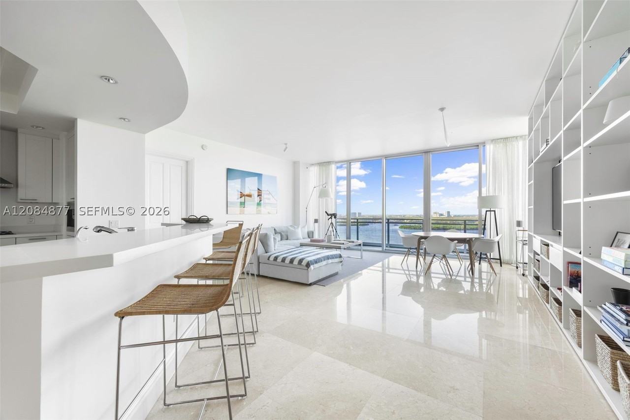 10295 Collins Ave #1806 - Photo 2 of 18