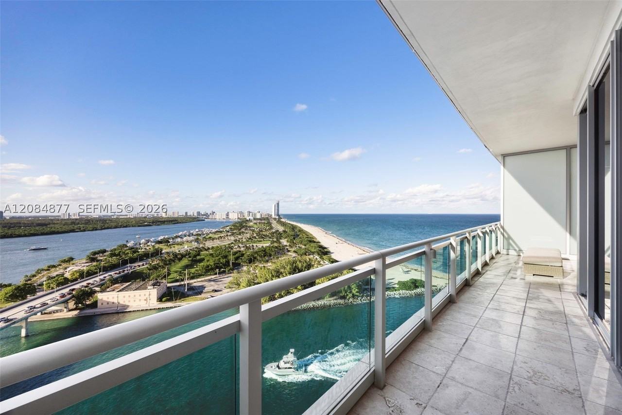 10295 Collins Ave #1806 - Photo 4 of 18
