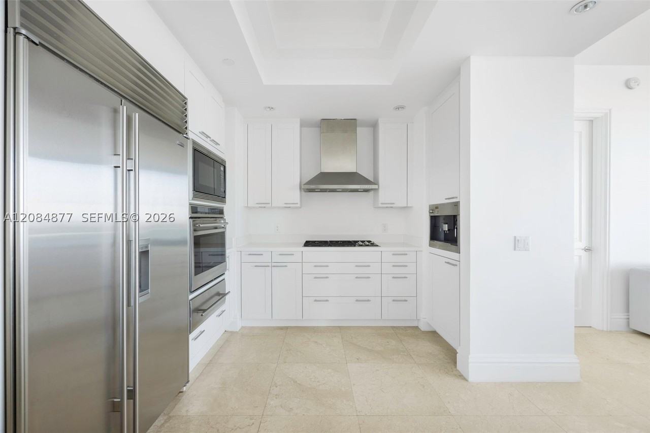 10295 Collins Ave #1806 - Photo 7 of 18
