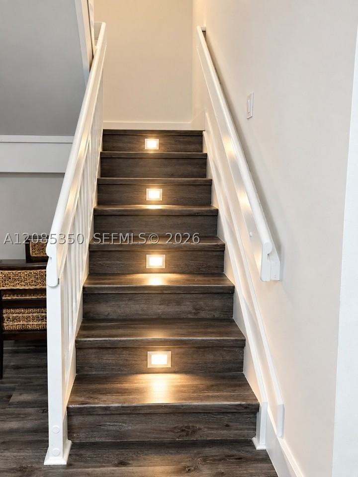 10016 Nw 43rd Ter - Photo 4 of 9