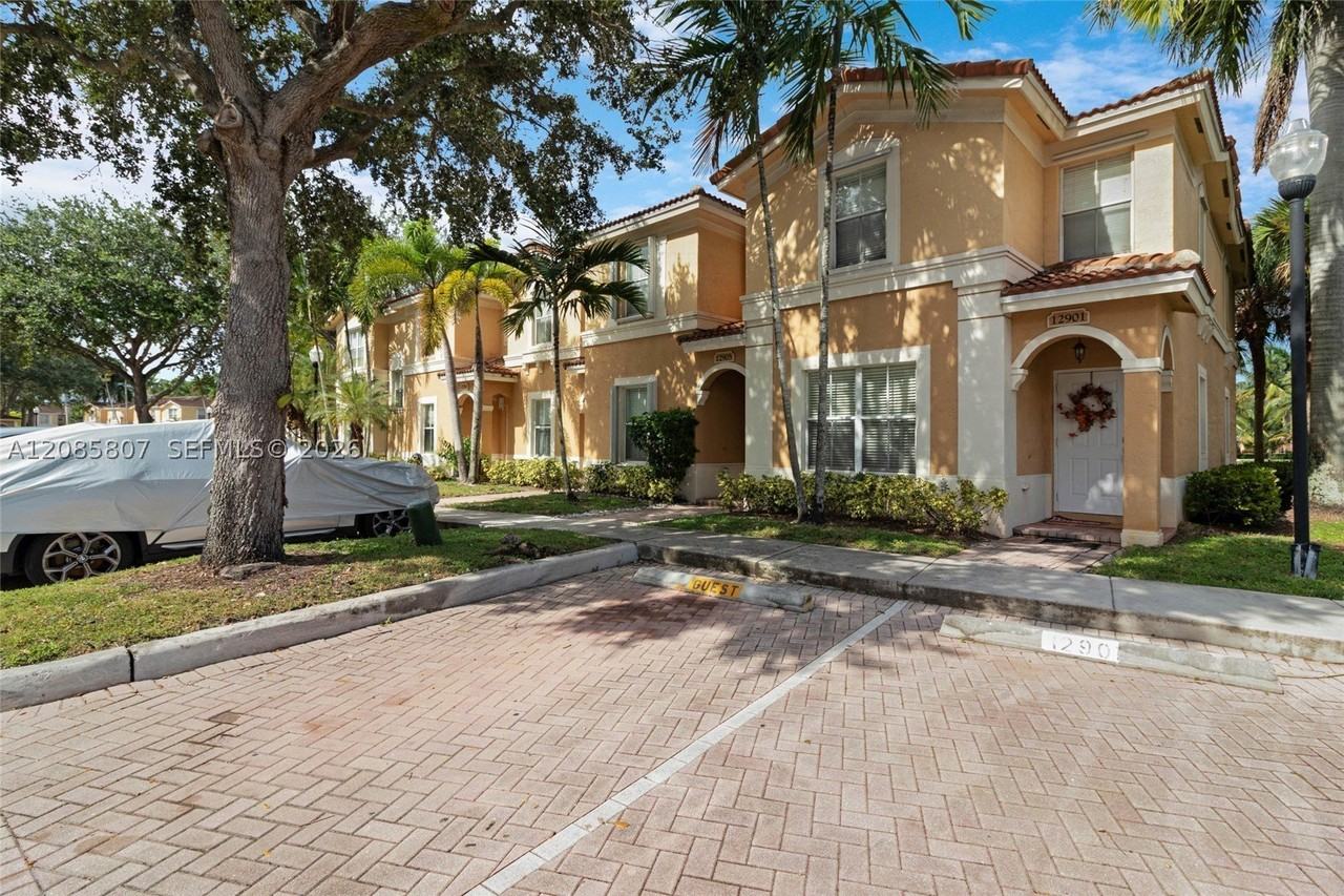 12905 Sw 31st Ct #TH - Photo 5 of 48