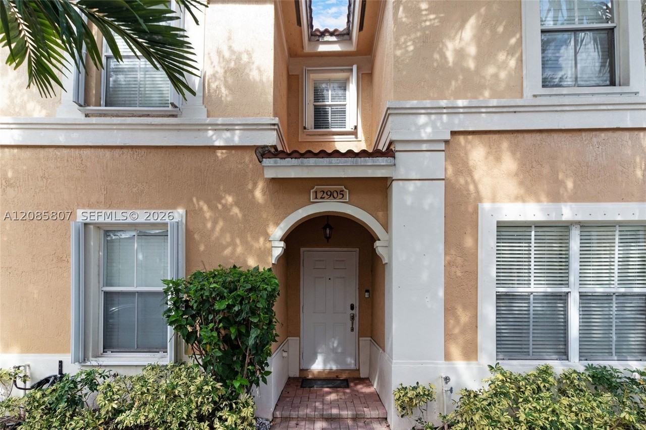 12905 Sw 31st Ct #TH - Photo 7 of 48