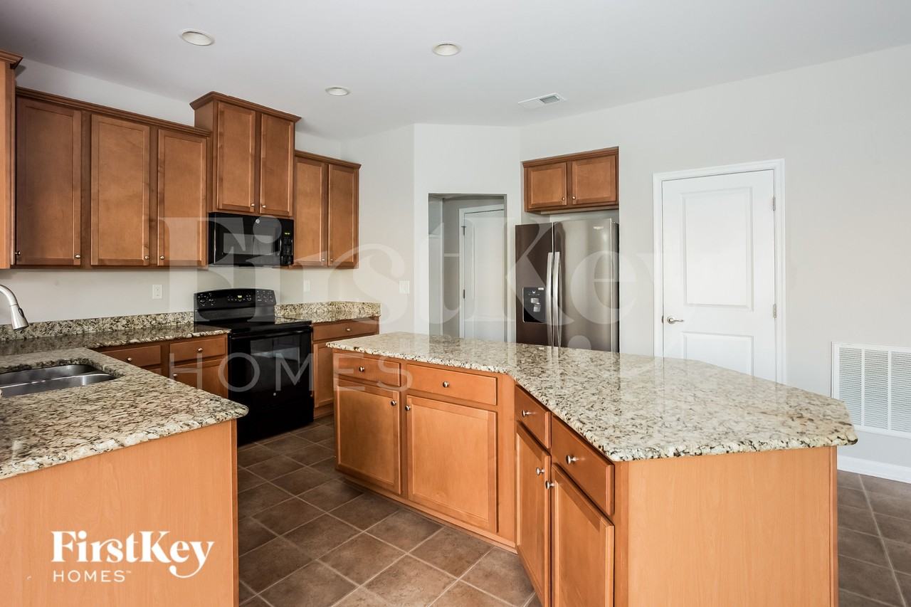 2030 Hamil Ridge Dr - Photo 6 of 15