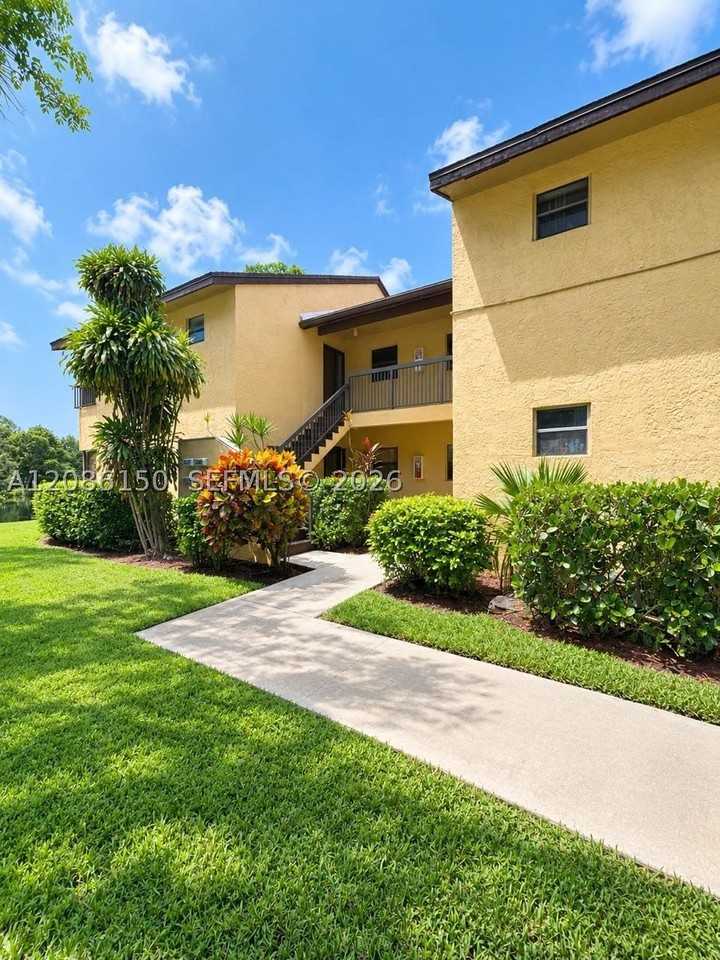 3679 Cocoplum Cir #3528 - Photo 2 of 31