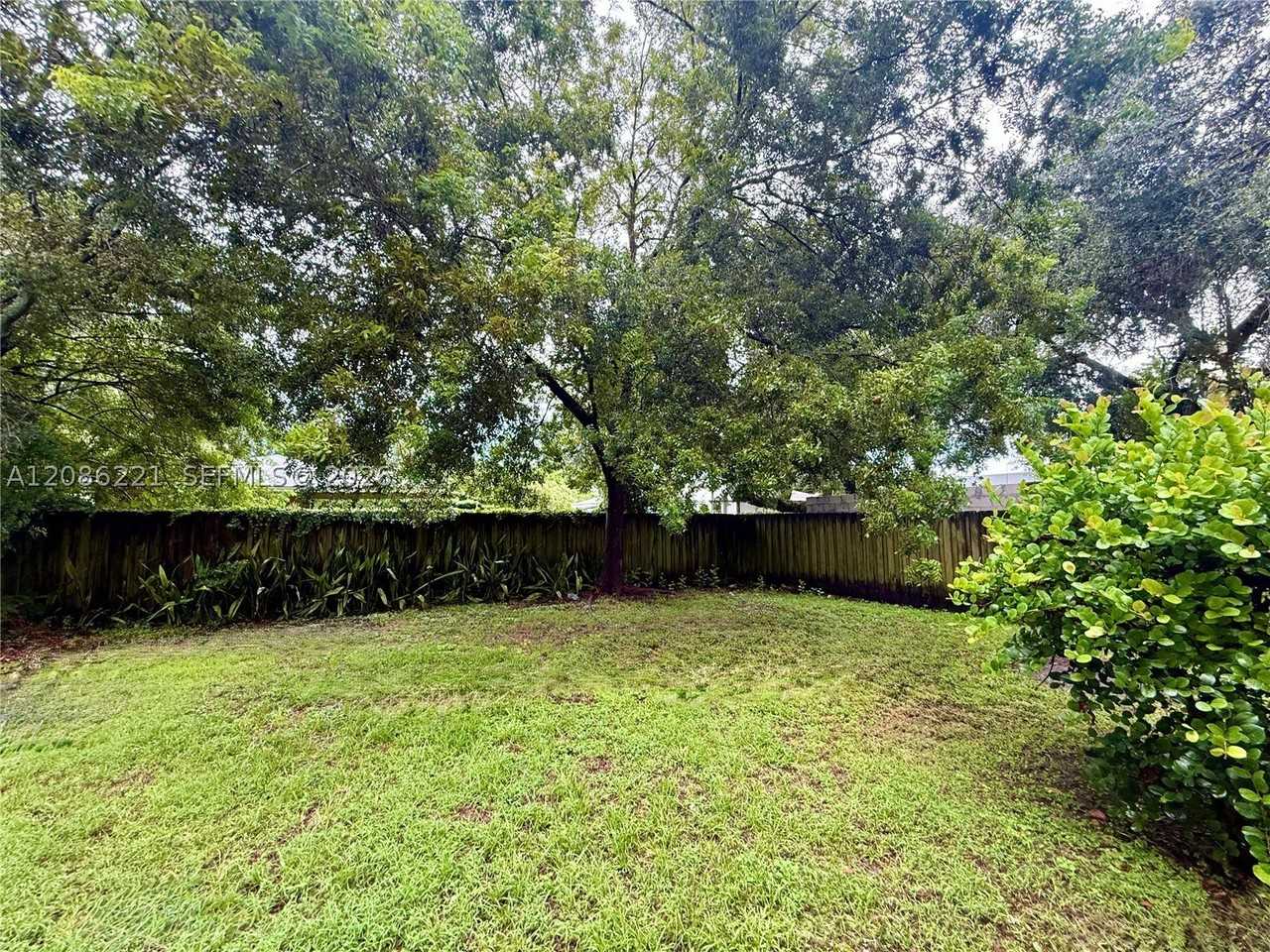 7929 Nw 10th Ct #0 - Photo 5 of 22