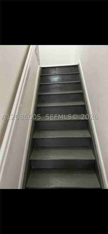 50 Nw 166th St - Photo 5 of 7