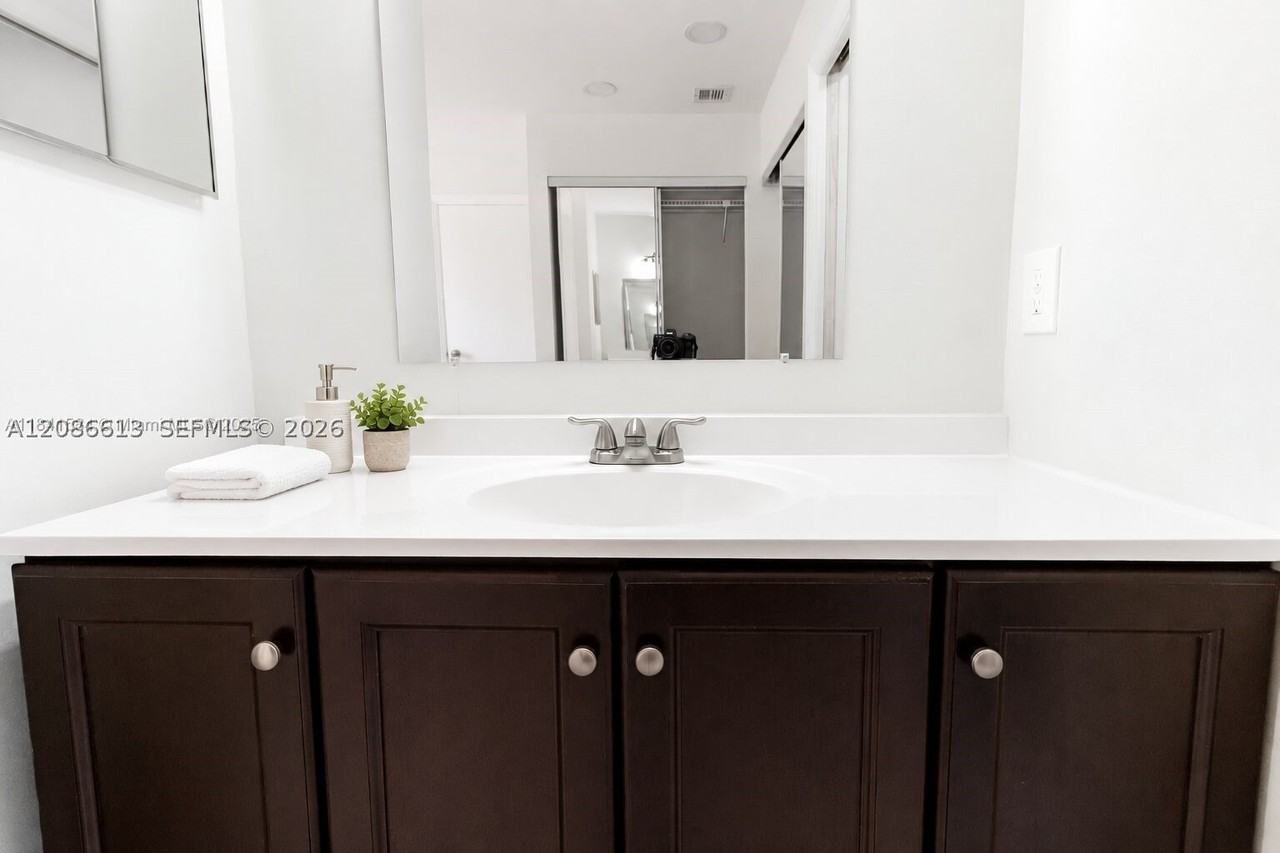 13536 Sw 11th Ln - Photo 6 of 20