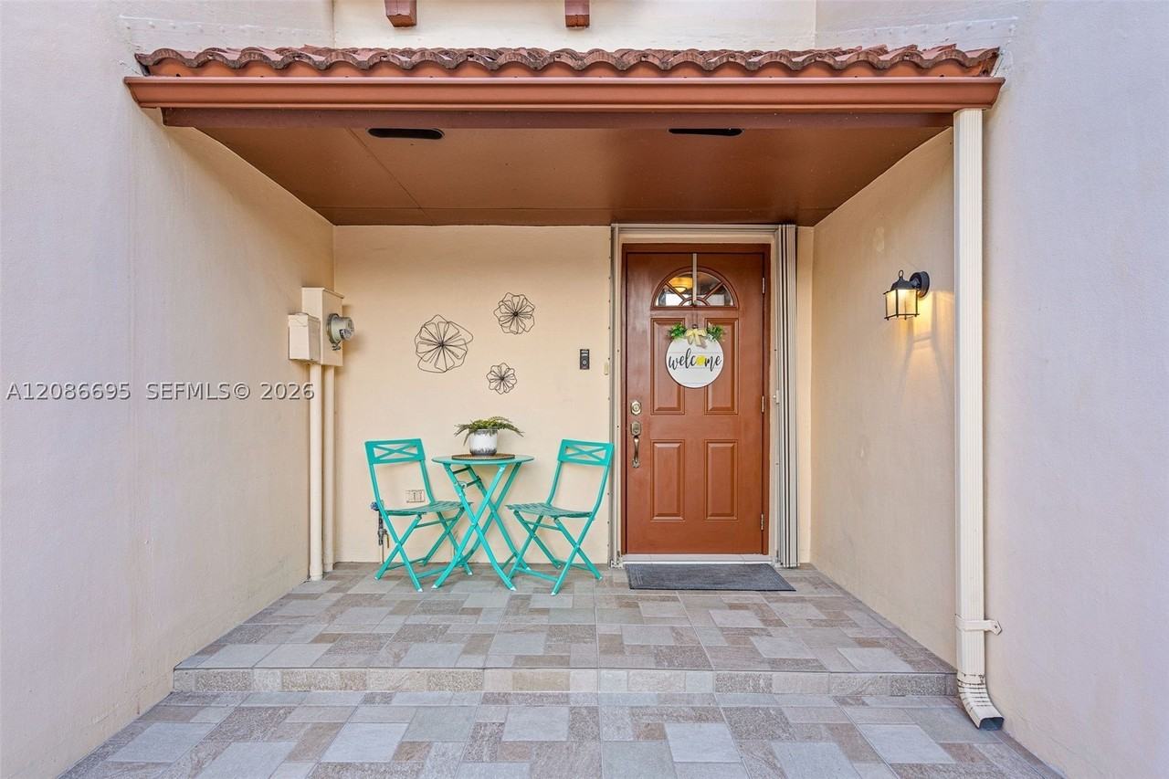 11226 Sw 117th Ct - Photo 5 of 46