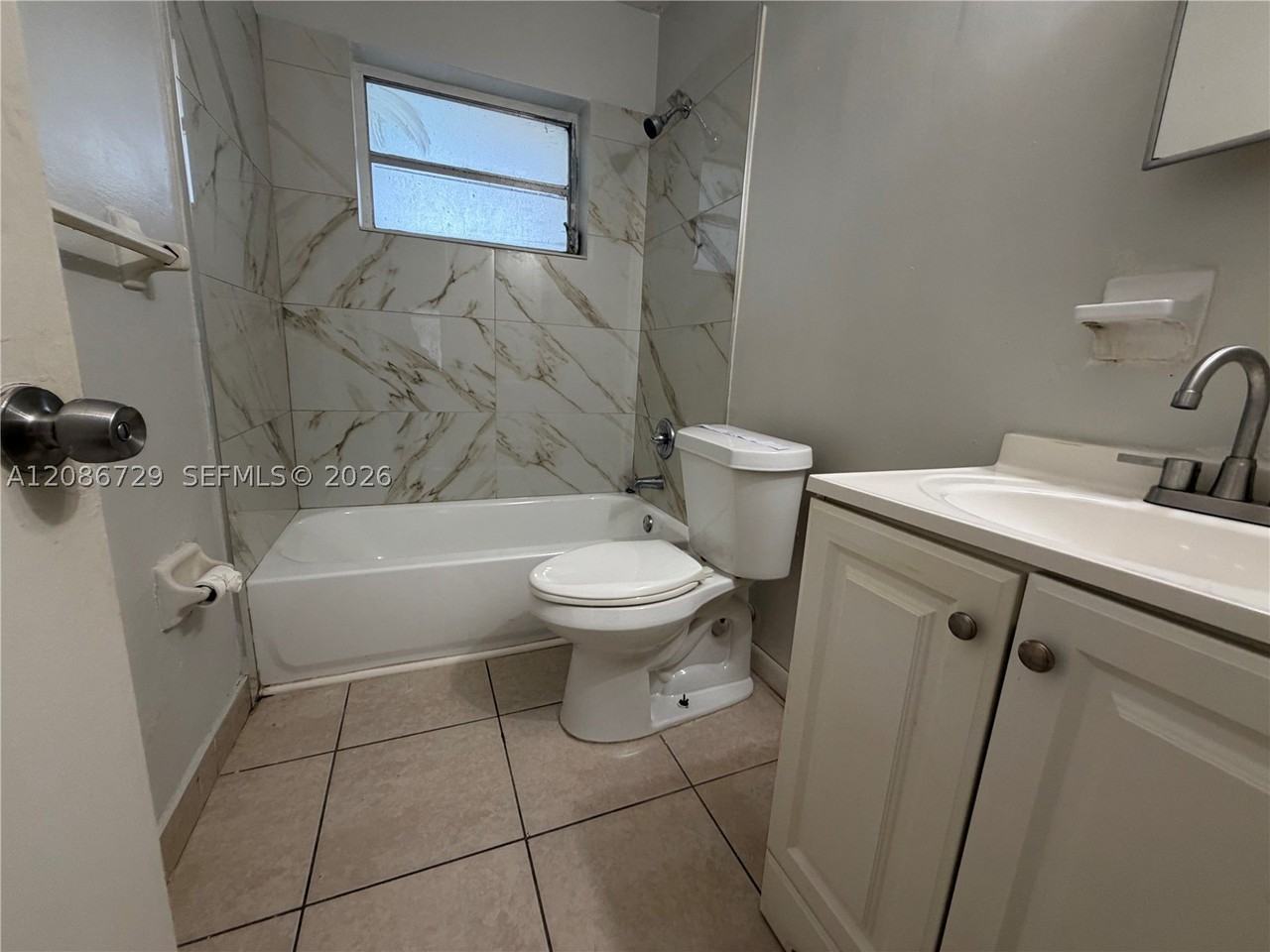 148 Nw 14th Way #1 - Photo 7 of 12