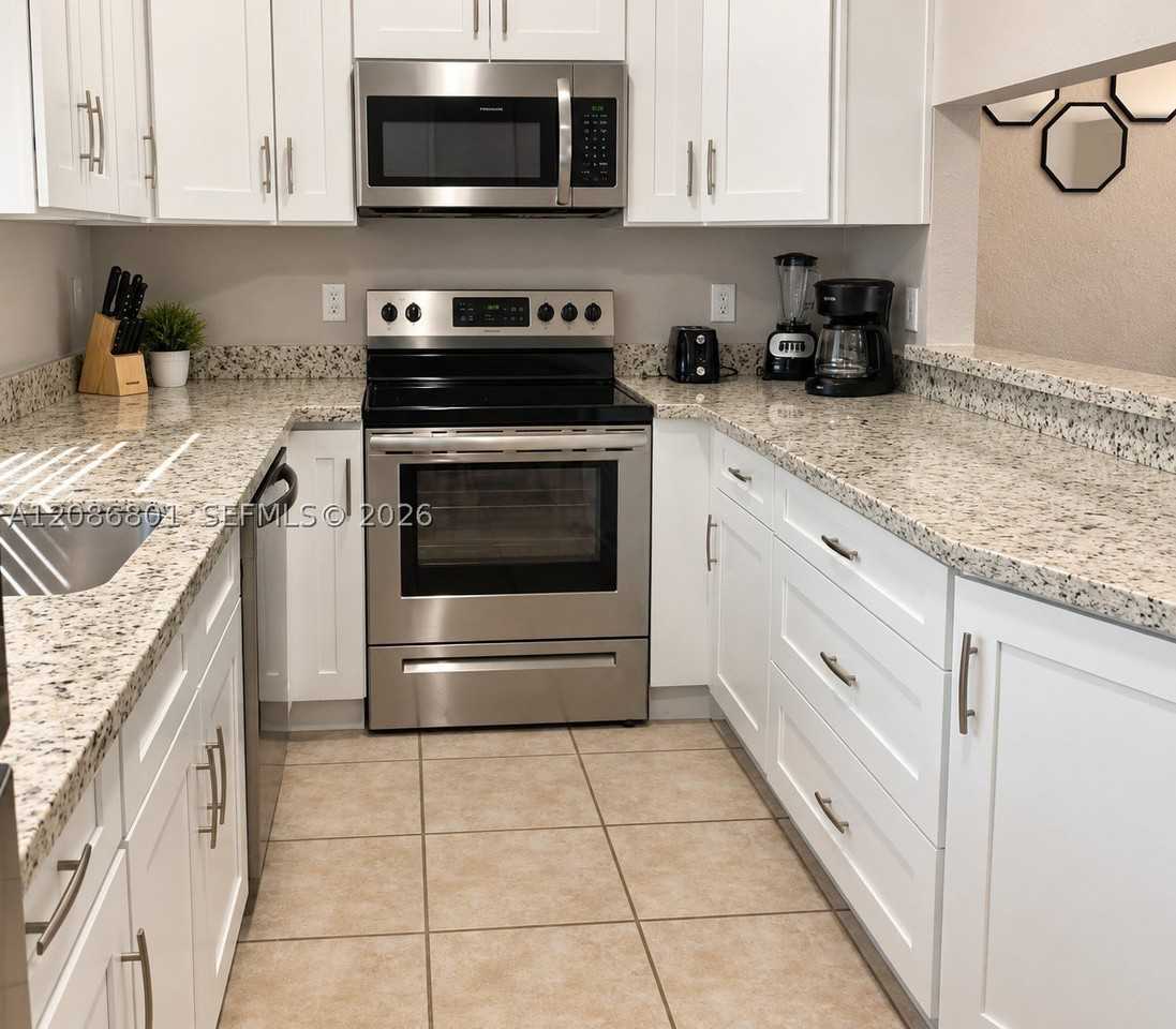 1840 Jefferson St #A - Photo 6 of 13