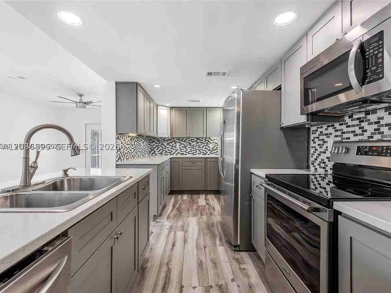 5800 Rambler Rose Way - Photo 4 of 42