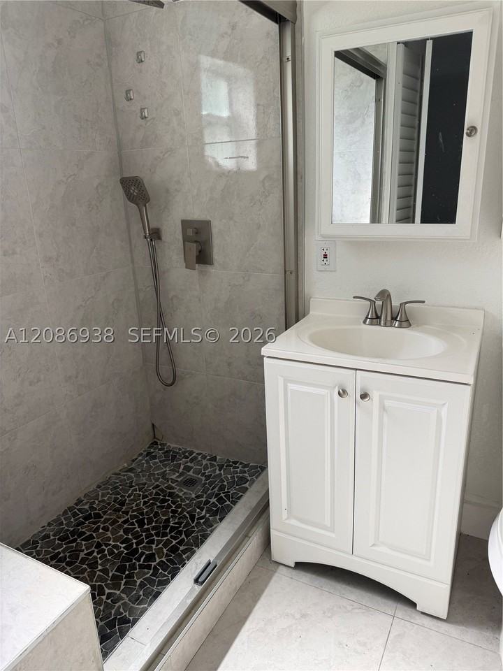 16120 Nw 18th Ave #0 - Photo 4 of 6