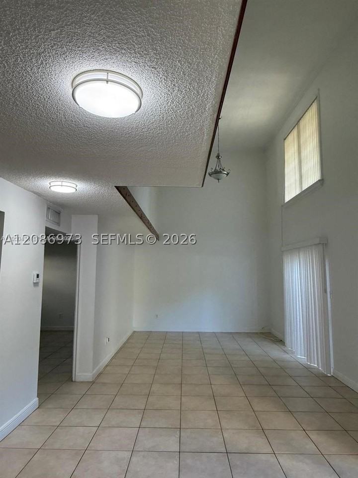 8600 Sw 109th Ave #4-112 - Photo 3 of 18