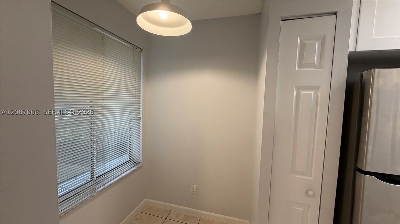 1174 Coral Club Dr #1174 - Photo 6 of 24