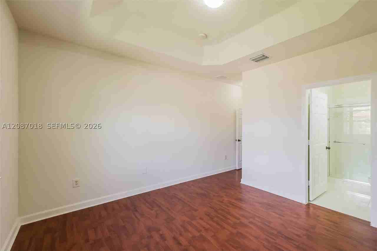 1490 Ne 33rd Rd #205 - Photo 7 of 18
