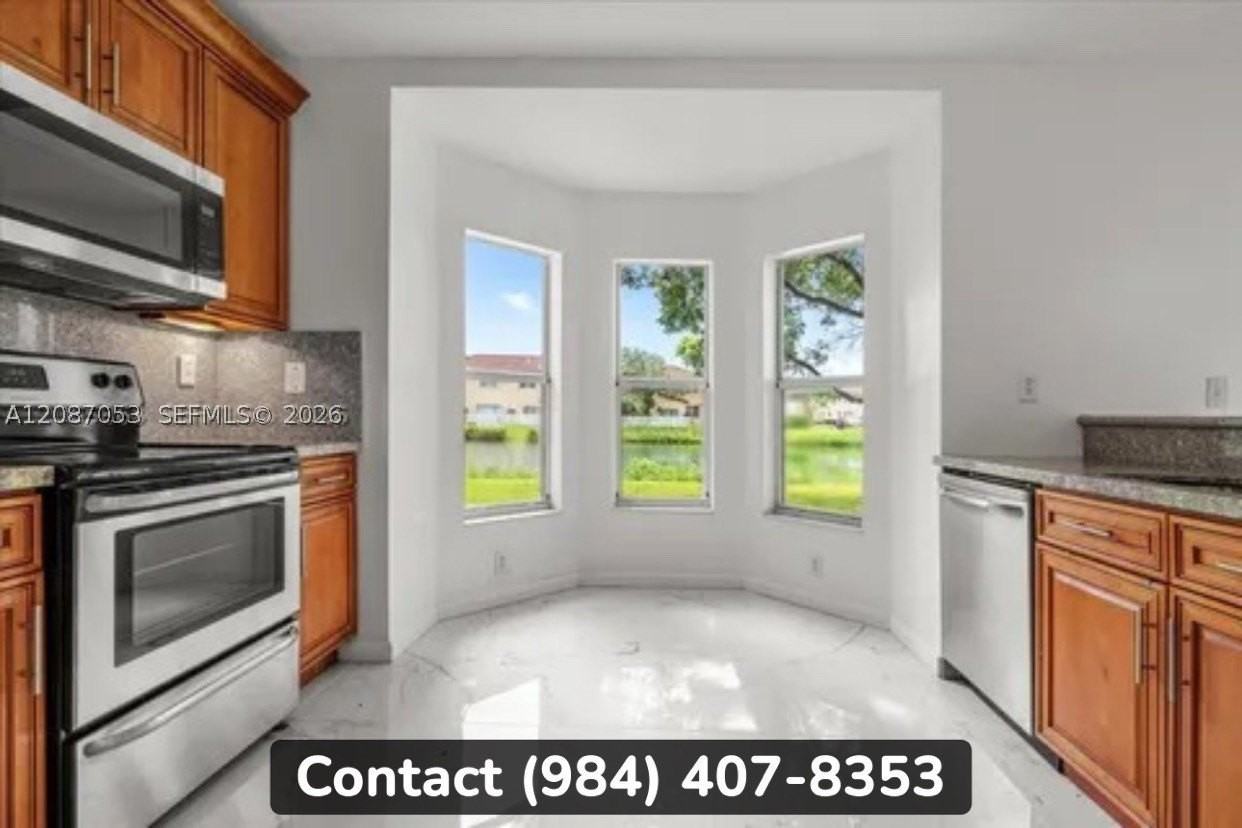1755 Ne 35th Ave - Photo 2 of 13