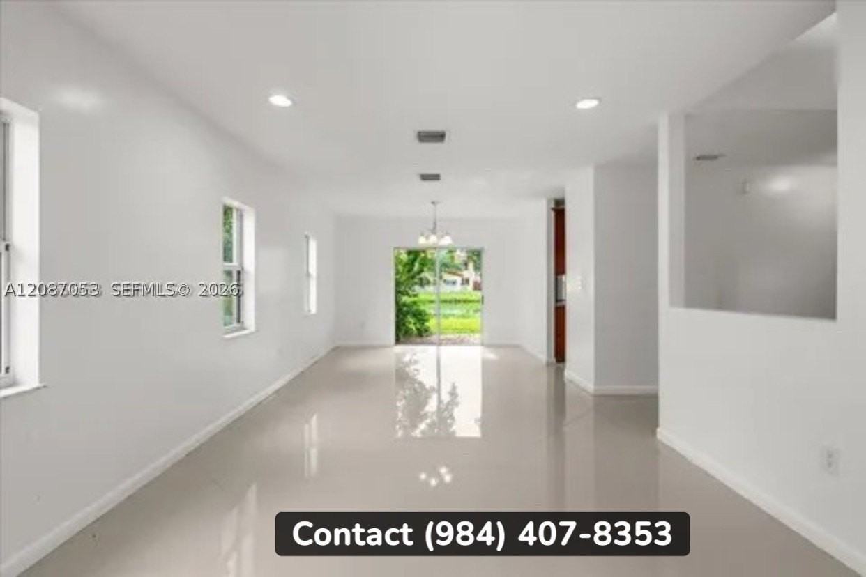 1755 Ne 35th Ave - Photo 5 of 13