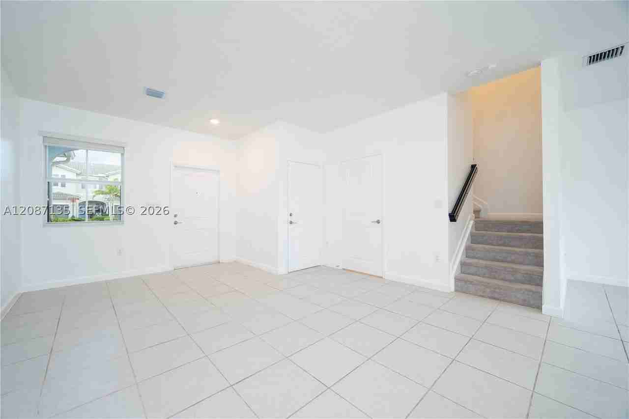 2667 Se 10th St #0 - Photo 7 of 31