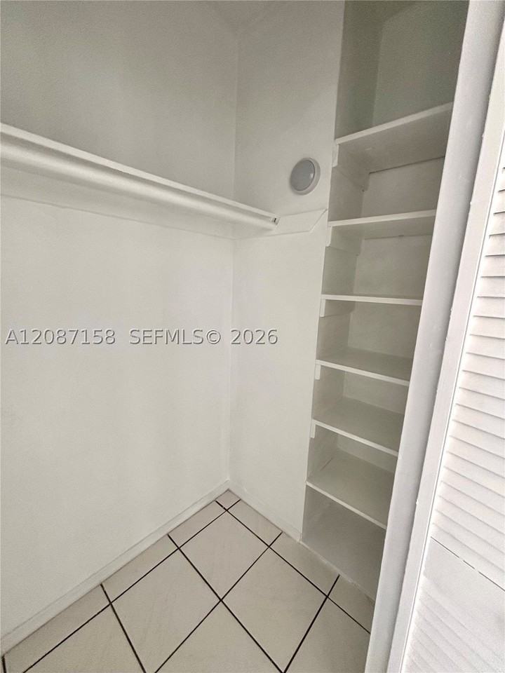 25 Navarre Ave #3 - Photo 7 of 7