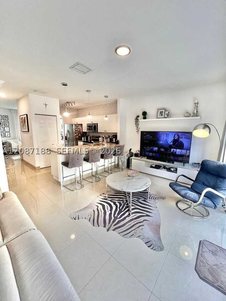 3355 Ne 13th Circle Dr #105-28 - Photo 3 of 13