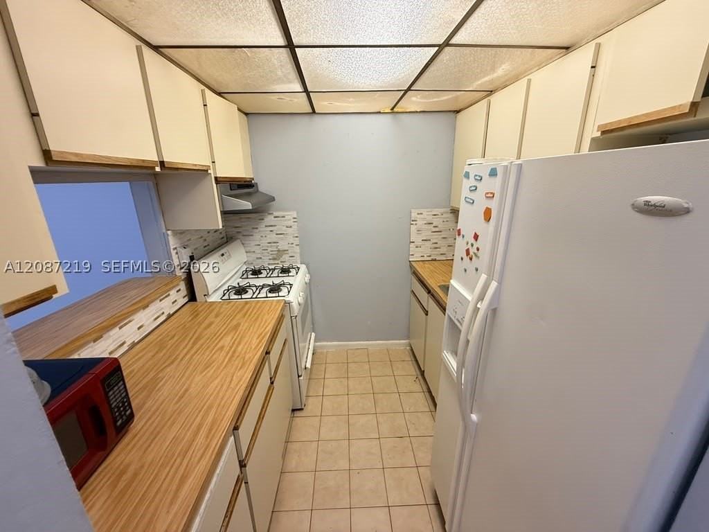 1255 W 53rd St #309 - Photo 2 of 14