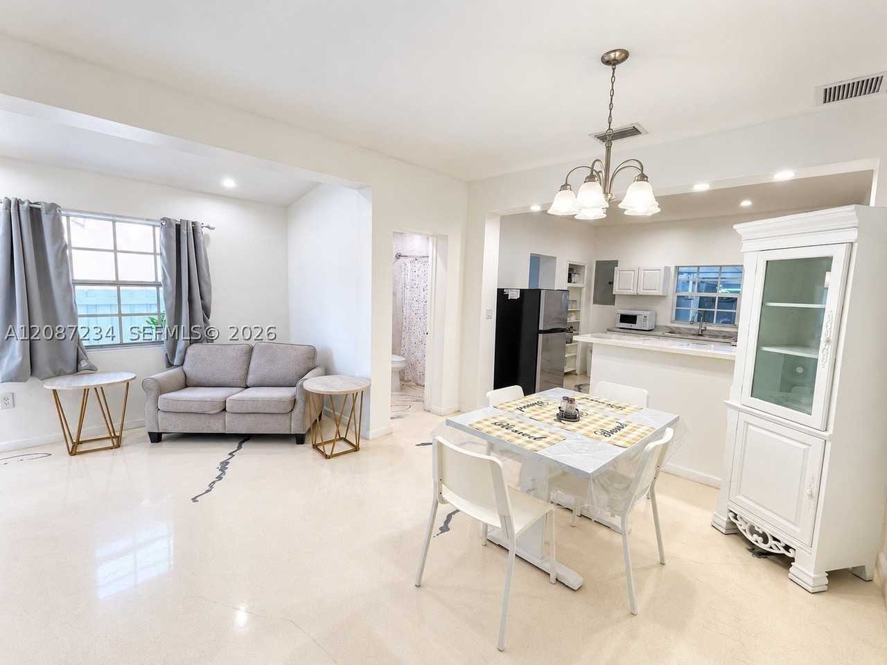 2378 Nw 33rd St #2378 - Photo 4 of 10