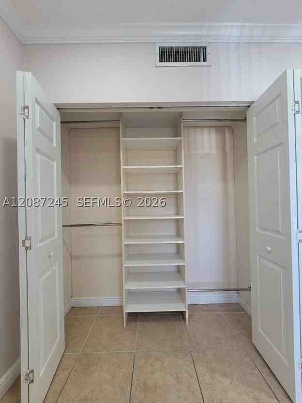 208 Nw 47th Ave #203 - Photo 6 of 9