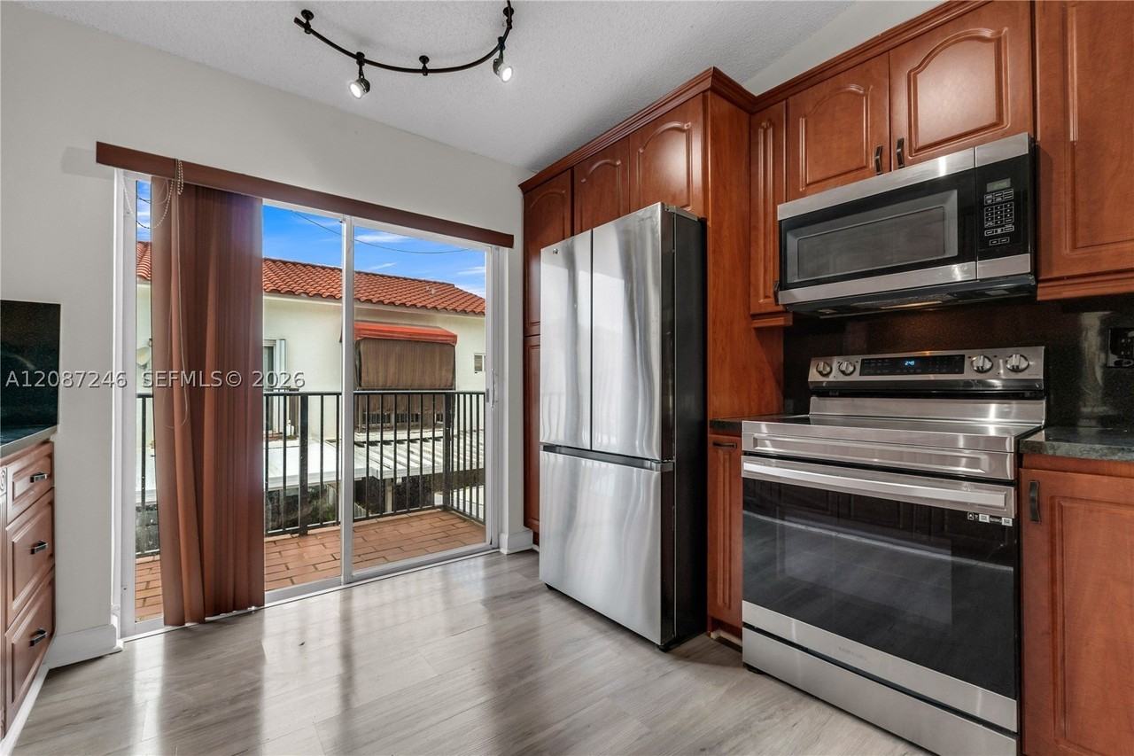7878 W 29th Ln #202-20 - Photo 5 of 33