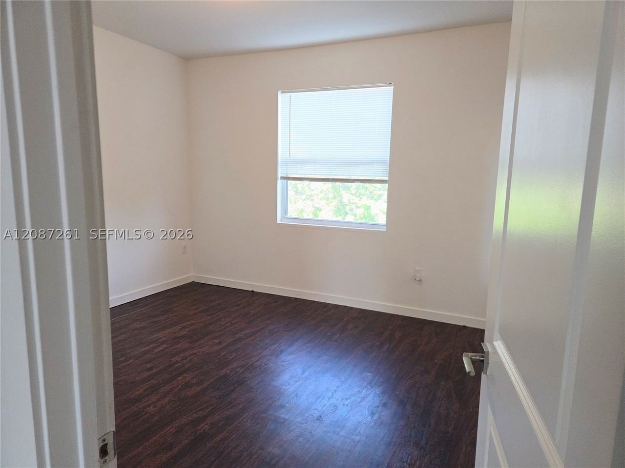 389 Ne 5th Pl #389 - Photo 4 of 16
